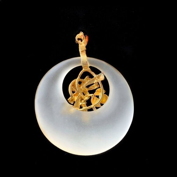 Vtg Hobe’ camphor glass gold tone round floral opal faux sapphire pendant - Picture 3 of 6